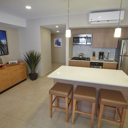 All Inclusive - Divi Dutch Village Beach Resort Oranjestad Esterno foto